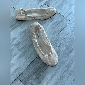 Manolo Blahnik Womens Floral Lace Mesh Scrunched Ballet Flats Beige 39.5